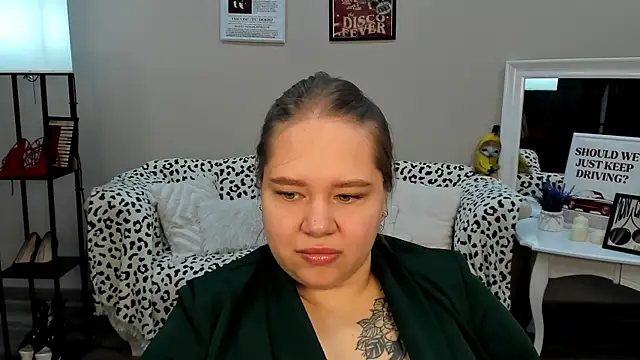 Snapshot of DianaKristol chatting on 05-16-26, 05:23 DianaKristol online show from 05-16-26, 05:23