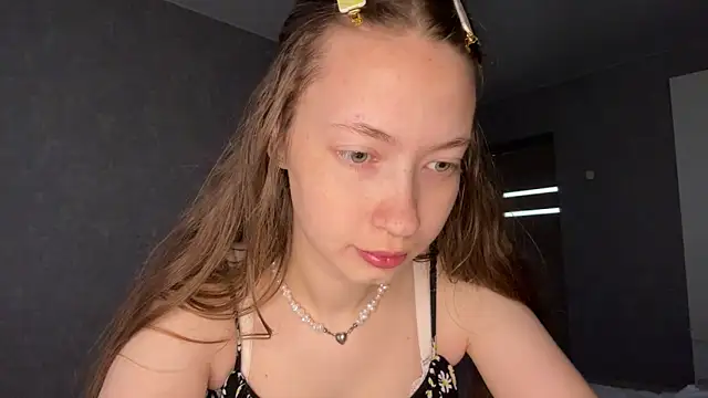 Emily Mur  online show from 06-04-26, 05:01