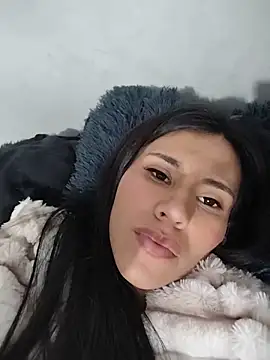 Annitarogers  online show from 06-19-26, 02:34