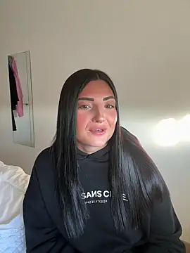 leaascorpioo online show from 05-21-26, 06:16