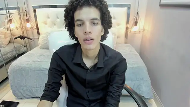 Snapshot of felix_haze chatting on 05-21-26, 05:54 felix haze online show from 05-21-26, 05:54