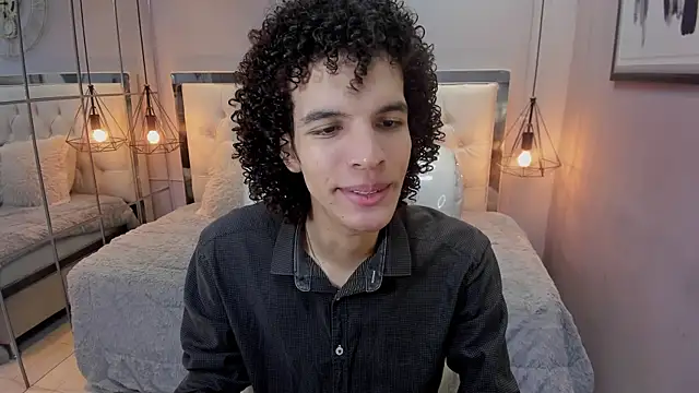 Snapshot of felix_haze chatting on 05-24-26, 05:35 felix haze online show from 05-24-26, 05:35