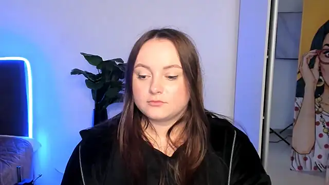 Lola BERRY22 online show from 05-13-26, 07:10