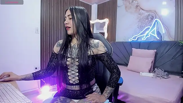 Kiara tay online show from 05-20-26, 03:25