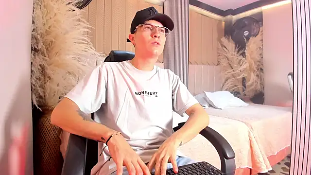 Diamondss 1 online show from 05-15-26, 08:29