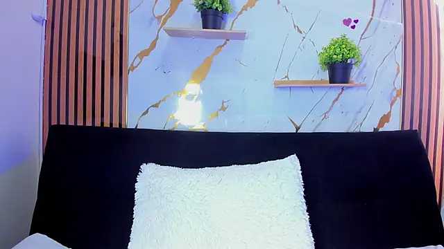 candy queens  online show from 06-10-26, 08:54