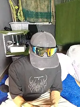 maxwell crazy1 online show from 06-15-26, 04:34