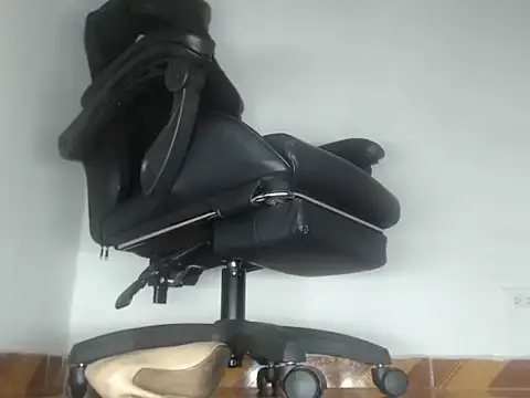 queenfindomlatin online show from 05-19-26, 03:24