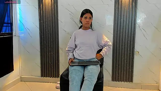 Freyapasion online show from 06-19-26, 01:06