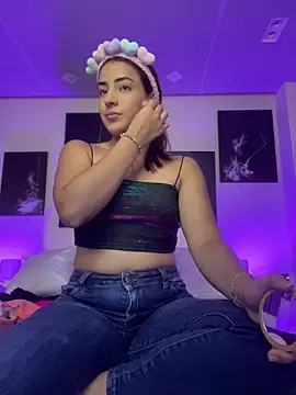 Bella-Saint online show from 06-30-26, 08:31