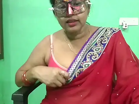 Snapshot of Kavya17 chatting on 07-20-26, 03:36 Kavya17 online show from 07-20-26, 03:36