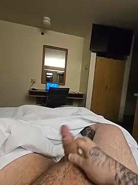 Mackdaddybigcum online show from 05-13-26, 03:08
