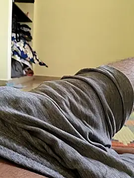 1Horny Boy1 online show from 06-15-26, 03:40