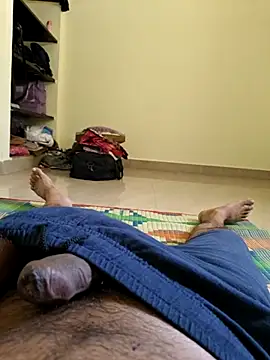 1Horny Boy1 online show from 06-05-26, 04:50