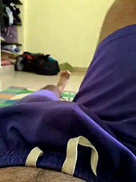 1Horny Boy1 online show from 06-04-26, 05:01