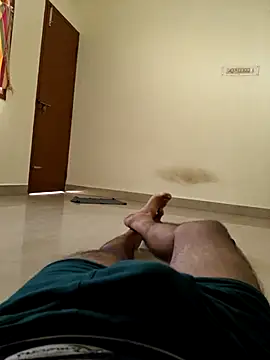 1Horny Boy1 online show from 06-11-26, 04:42