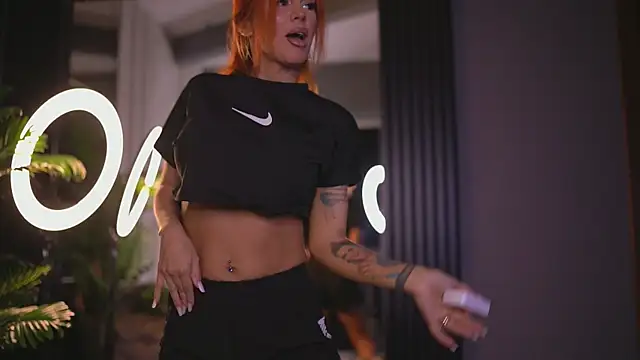 CamillaStarrX online show from 06-16-26, 06:52