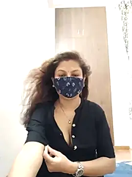 Snapshot of hot_kiran2000 chatting on 06-29-26, 01:11 hot kiran2000 online show from 06-29-26, 01:11