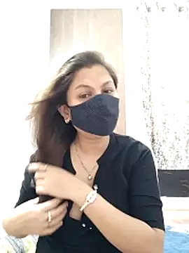 Snapshot of hot_kiran2000 chatting on 06-11-26, 12:02 hot kiran2000 online show from 06-11-26, 12:02