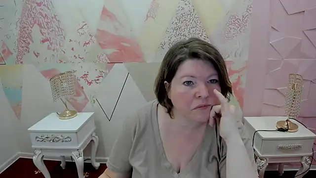 Melaniefeys online show from 05-15-26, 09:29