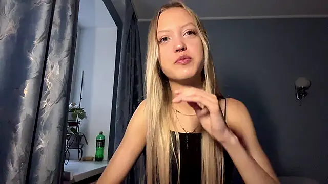 NievesHackey online show from 06-19-26, 03:07