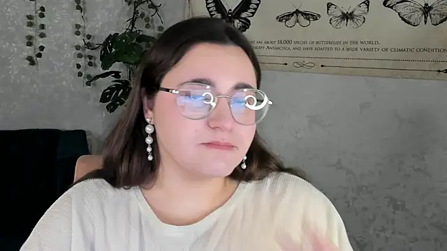 Ayleen Gece online show from 05-19-26, 04:30