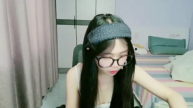 xiaoxiaoyu030 online show from 05-31-26, 09:37