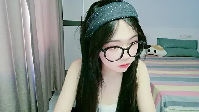 xiaoxiaoyu030 online show from 05-30-26, 07:47