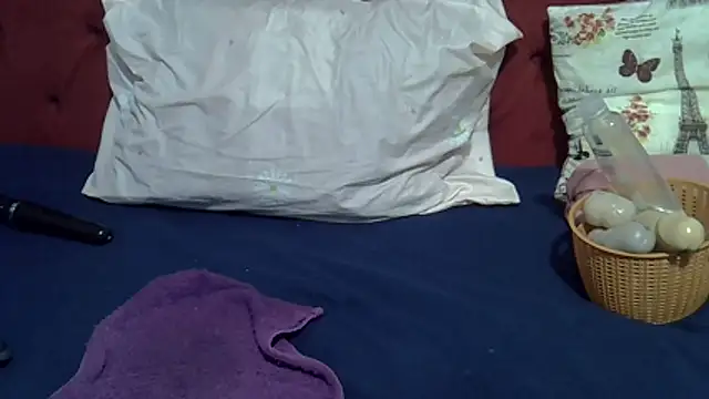 Queenleahx online show from 06-10-26, 06:25