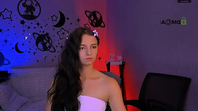 caroline honeyy online show from 07-13-26, 09:08