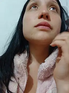 mileidy0106 online show from 07-05-26, 01:43