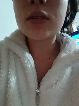 mileidy0106 online show from 06-11-26, 12:32