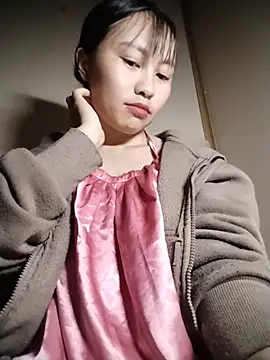Cherry-squirtt online show from 06-09-26, 04:35