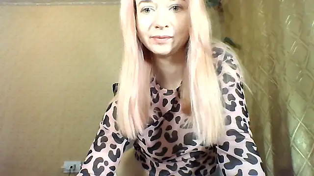 Lunaria5391 online show from 05-31-26, 08:09