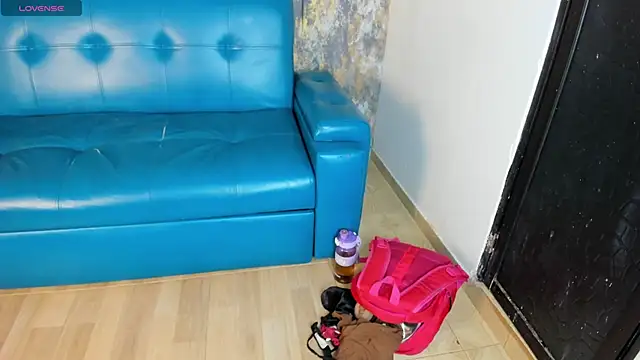 Snapshot of SophiaScottX chatting on 05-30-26, 07:30 SophiaScottX online show from 05-30-26, 07:30