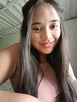 Angel gluglu online show from 05-18-26, 08:57
