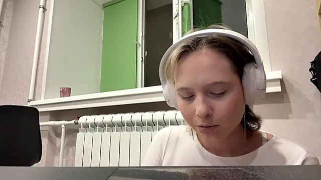 CuteLilit online show from 06-10-26, 08:10