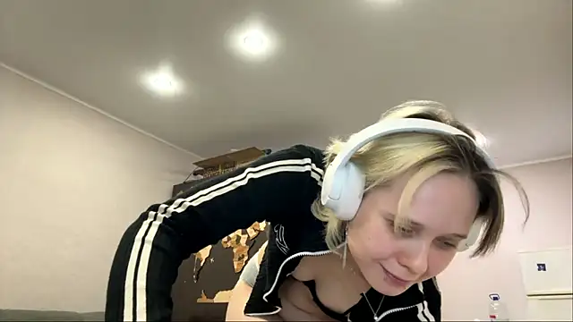 CuteLilit online show from 06-13-26, 07:12