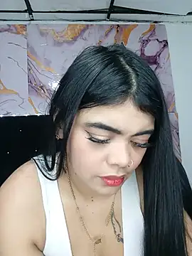 luxuryluna online show from 06-10-26, 12:45