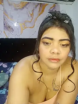 luxuryluna online show from 05-18-26, 11:09
