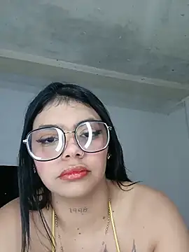 luxuryluna online show from 06-30-26, 01:49
