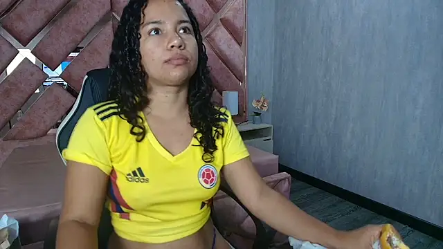 TamaraaHoney online show from 06-01-26, 01:33