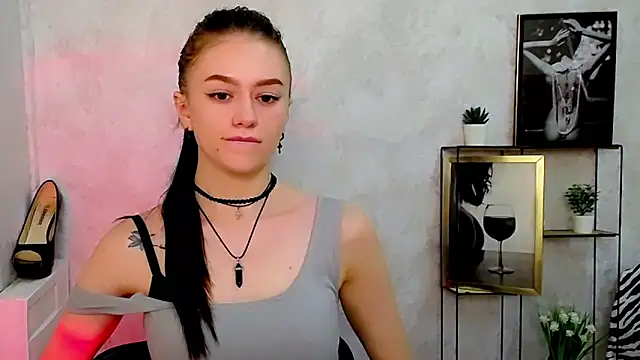 AprillXoxo online show from 06-12-26, 08:39