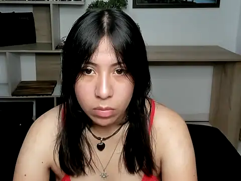 Snapshot of SalomeFernandez chatting on 05-19-26, 02:35 SalomeFernandez online show from 05-19-26, 02:35