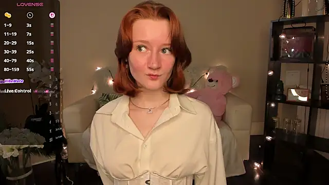LallyLally  online show from 05-19-26, 03:41
