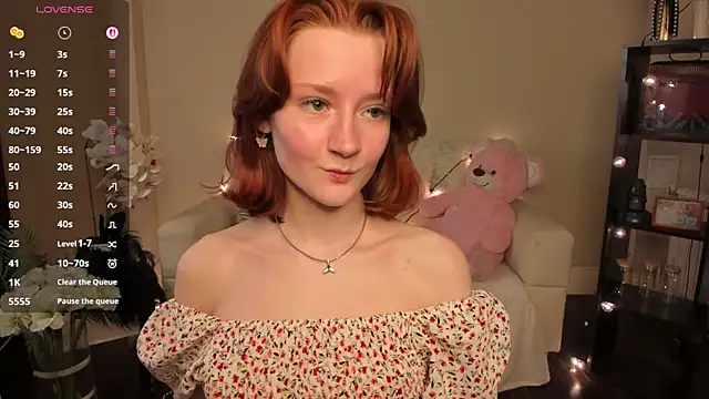 LallyLally  online show from 05-18-26, 02:44