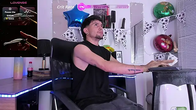 Snapshot of StefanoBigCock chatting on 07-01-26, 07:25 StefanoBigCock online show from 07-01-26, 07:25
