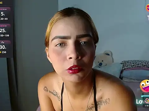 Laura-milk22 online show from 05-20-26, 11:07