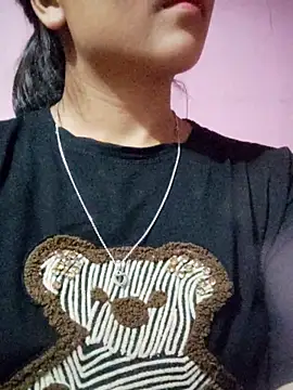 Olivia-ly online show from 05-18-26, 02:44