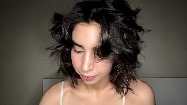 Snapshot of JessiaRuezga chatting on 06-04-26, 11:37 JessiaRuezga online show from 06-04-26, 11:37